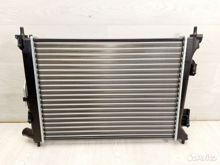 Радиатор охлаждения Kia Rio 2011-2017
