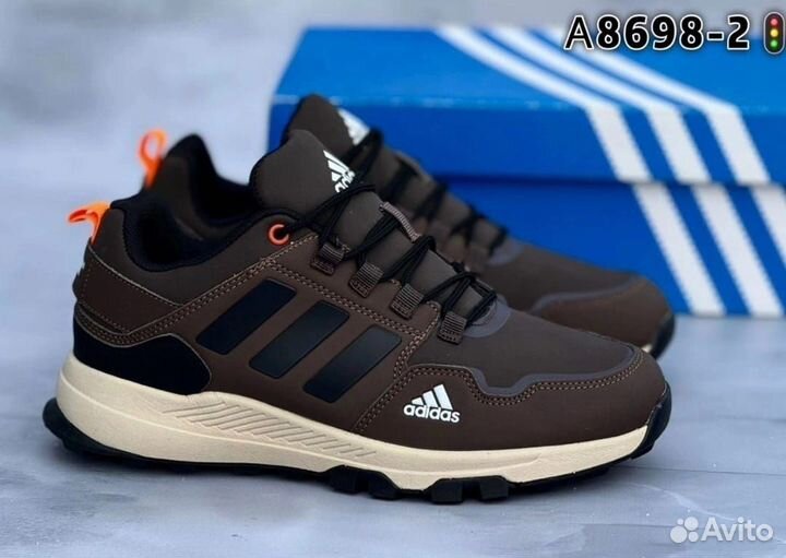 Кроссовки Adidas Goretex водонепроницаемые