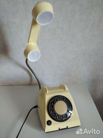 Лампа настольная