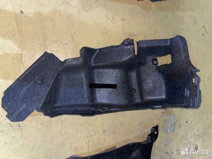 Обшивка багажника задняя правая Honda Accord 7 CL