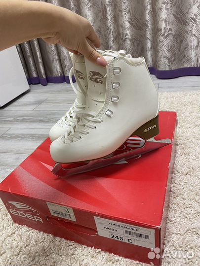 Профессиональные коньки edea