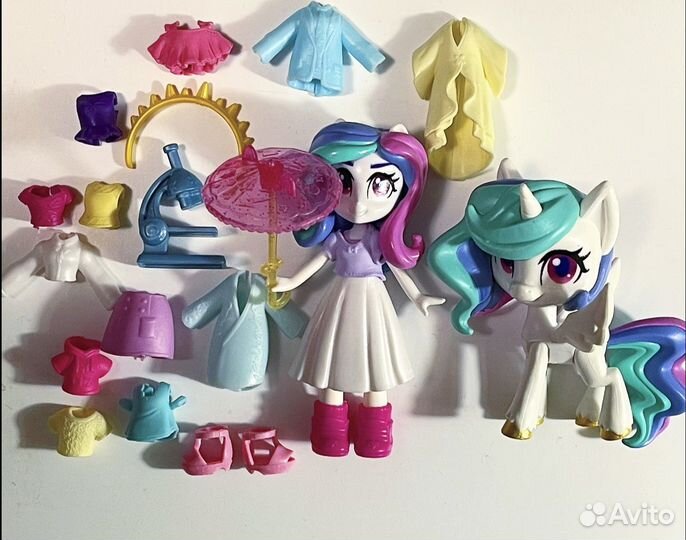 My Little Pony Equestria Girls много
