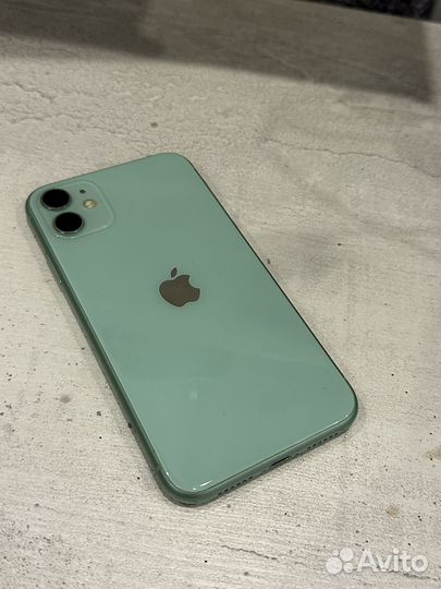iPhone 11, 64 ГБ
