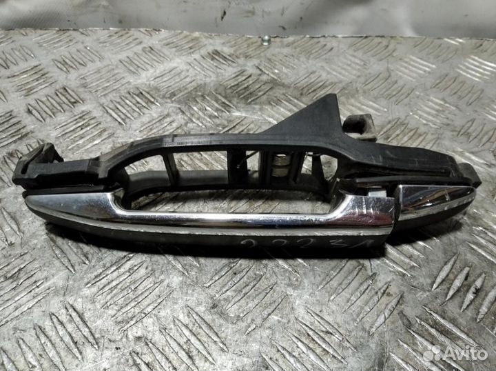 Ручка двери задней левой E 210