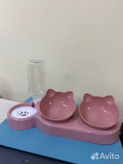 Двойная миска с автопоилкой для кошек и собак