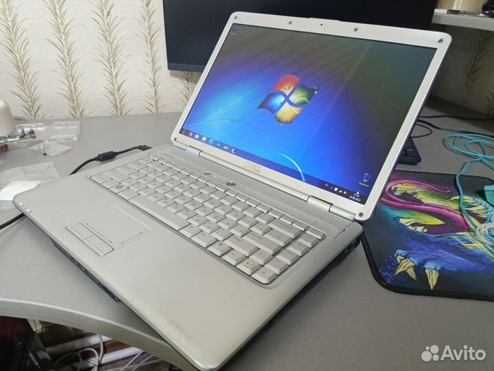 Dell: 15,5, Intel T8100:2x2,3, 2,5gb, Ssd