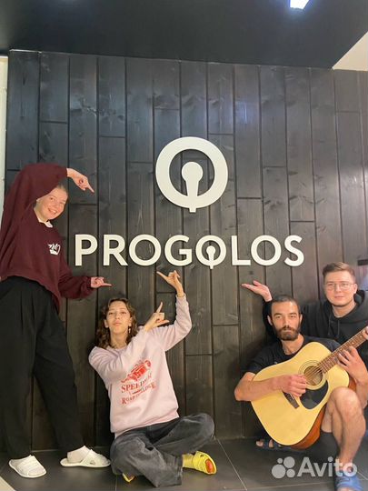 Уроки вокала / гитары / фортепиано