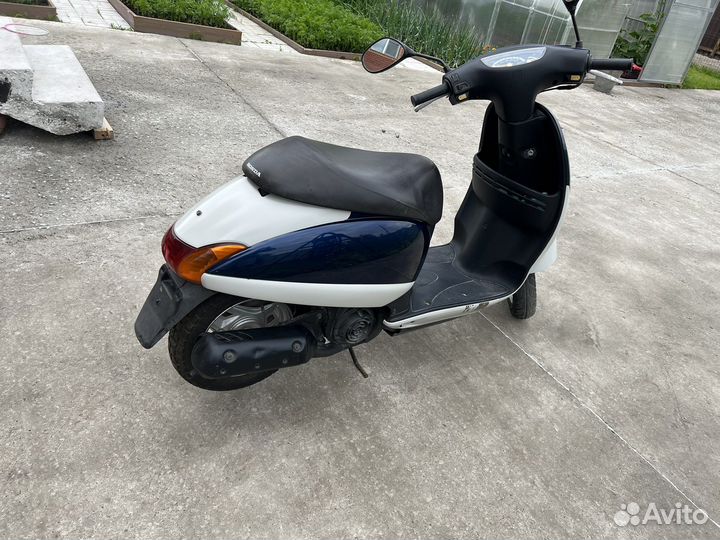 Продам отличный мопед honda tact 2005 года