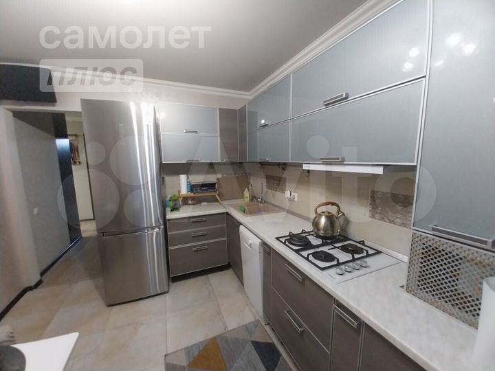 3-к. квартира, 80 м², 6/6 эт.