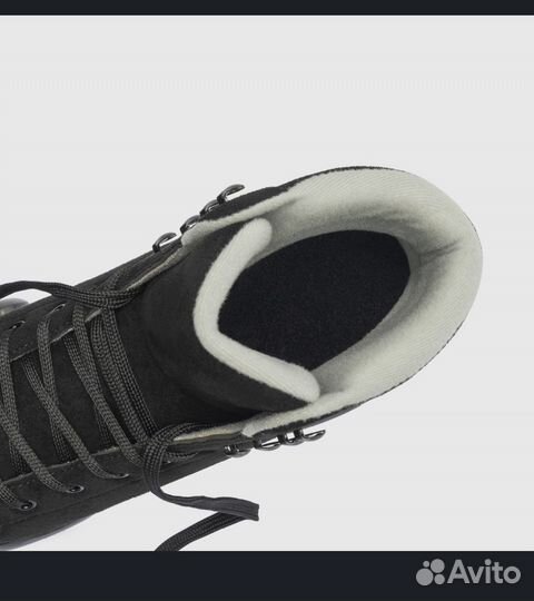 Роликовые коньки