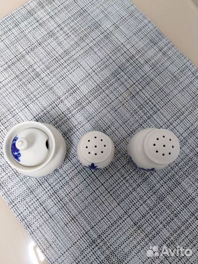 Столовый сервиз,часть