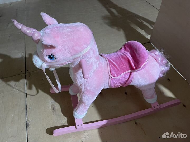 Лошадка качалка-единорог