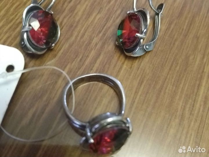 Комплект с топазом