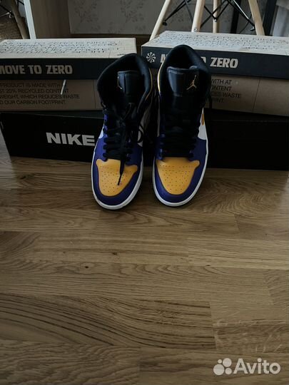 Nike air jordan 1 high lakers