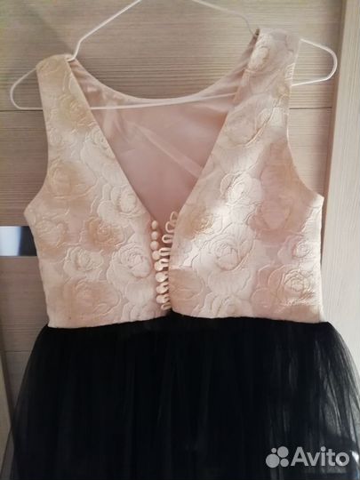 Нарядные платья для фотосессий и школу 2шт