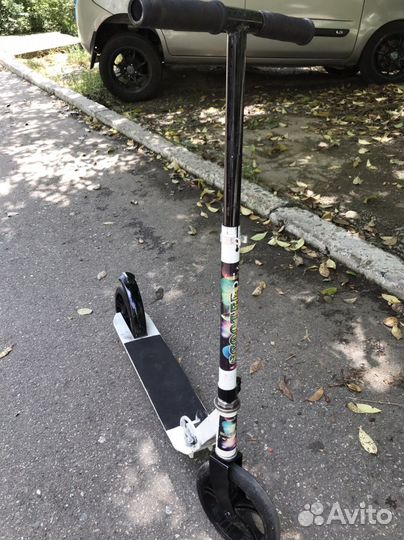 Самокат взрослый с большими колесами
