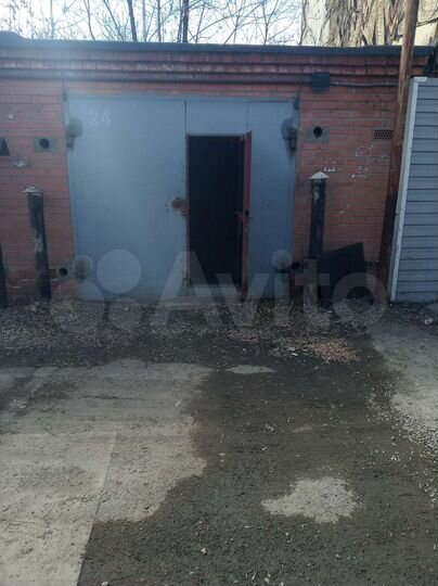 Гараж, > 30 м²