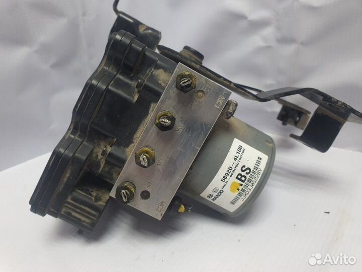 Блок ABS (абс ) Kia Rio 3 хэтчбек G4FA 2015