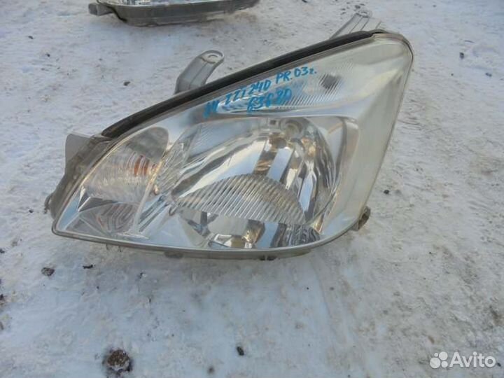 Фара левая Toyota Premio NZT240 1NZ-FE 2004