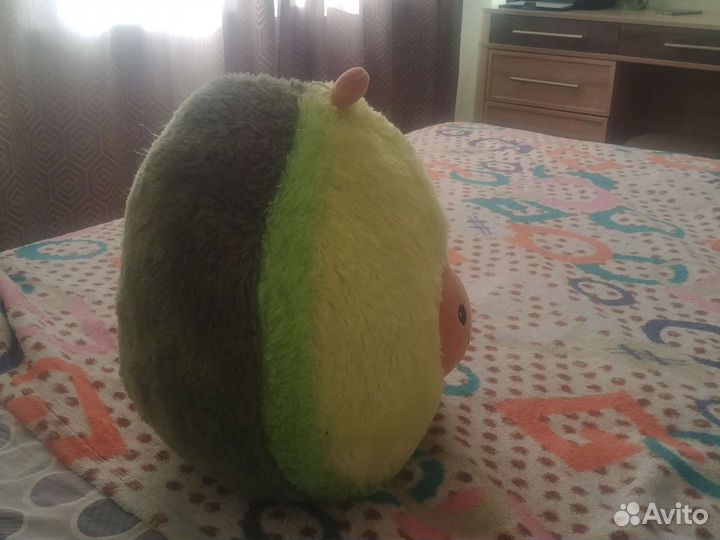 Мягкая игрушка авокадо 33 см