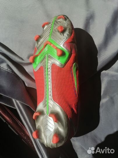 Детские футбольные бутсы 37 размер бу