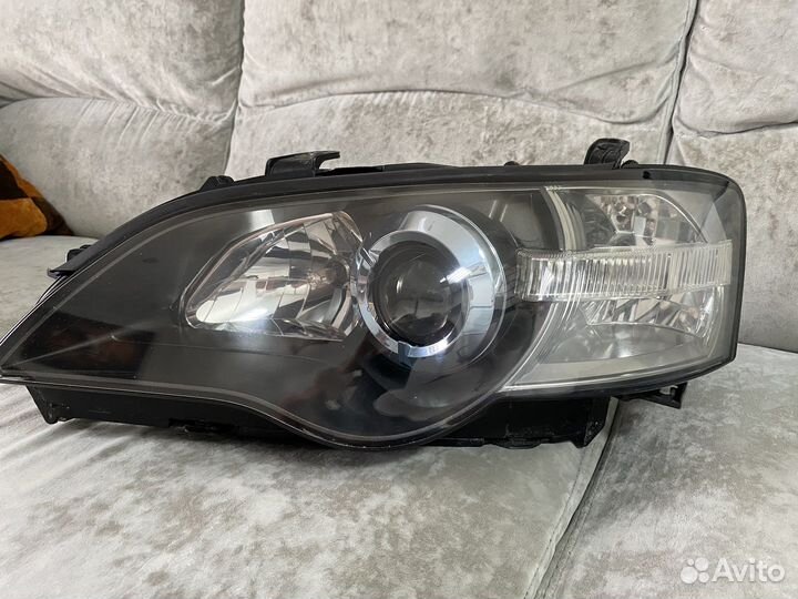 Фара subaru outback