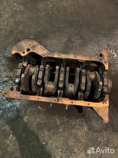 Блок двигатель 213