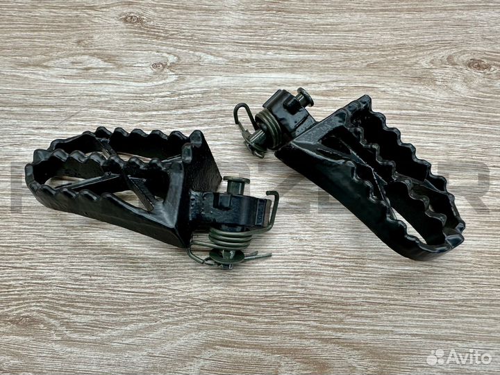 Подножки водителя (комплект) новые, питбайк