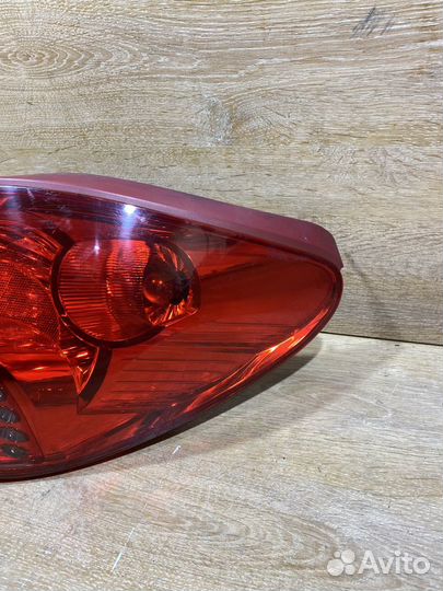 Фонарь правый Peugeot 207 кабриолет Арт. 110961