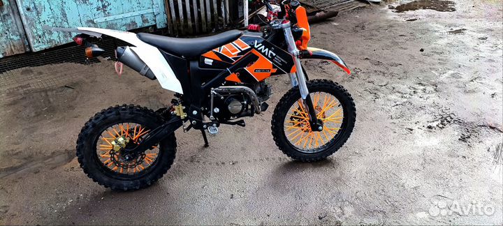 Продаю питбайк vento 17/14 125cc