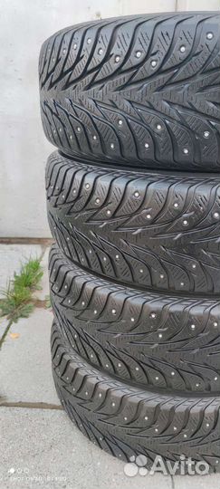 Yokohama Ice Guard IG35 215/60 R16 99T