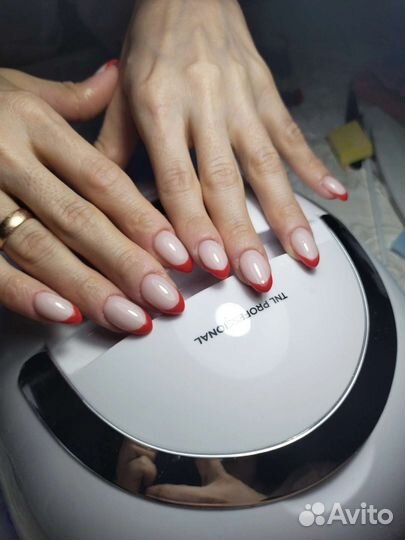 Маникюр и наращивание ногтей