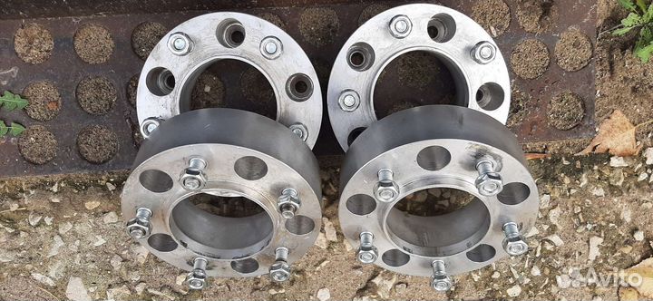 Проставки колесные niva