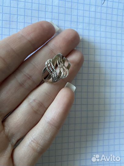Серебряное кольцо