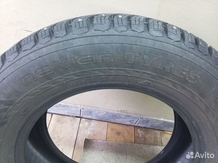 Nokian Tyres Hakkapeliitta 9 SUV 225/65 R17 25