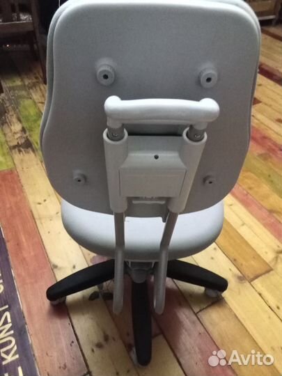 Анатомическое детское кресло