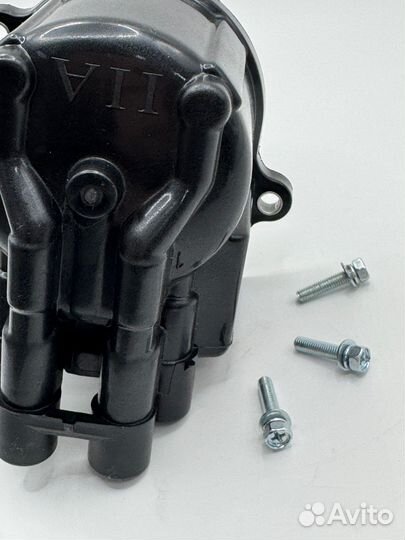 Крышка распределителя зажигания (трамблера) Toyota