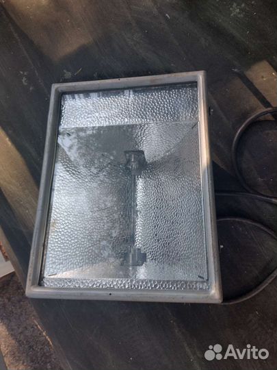 Светильник 1000 ватт.,220 вольт