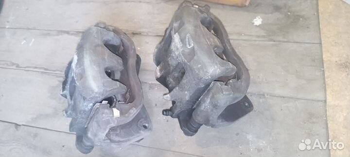 Комплект тормозных суппортов 315мм Subaru Legacy B