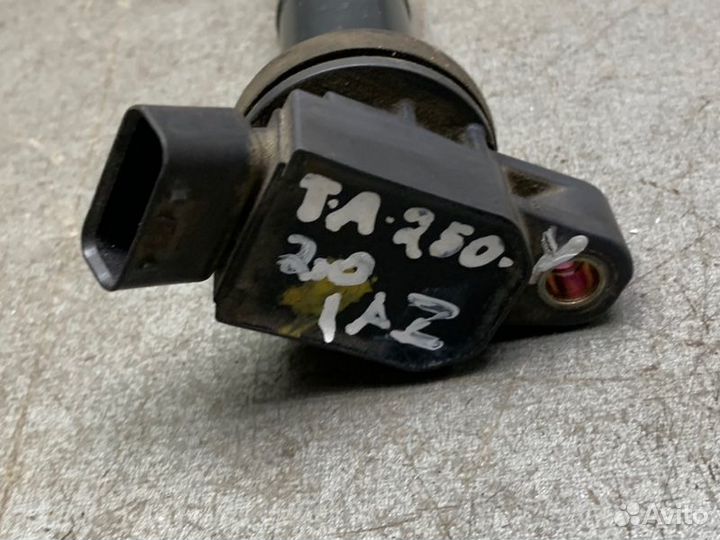 Катушка зажигания Toyota Avensis T250 универсал