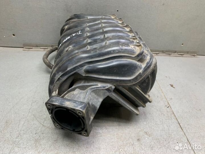 Впускной коллектор Toyota Avensis T250 универсал