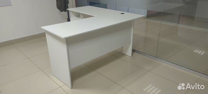 Стол компьютерный, офисный, стеллаж, шкаф