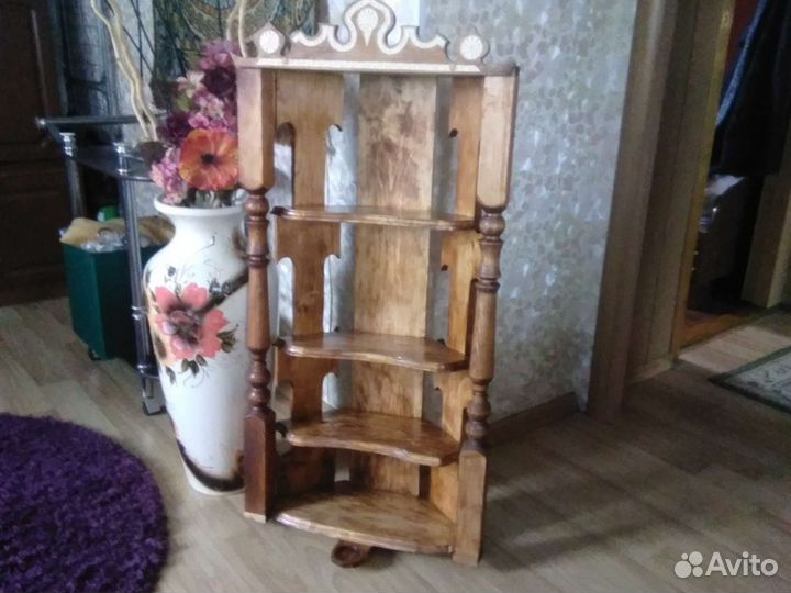 Угловой домашний иконостас