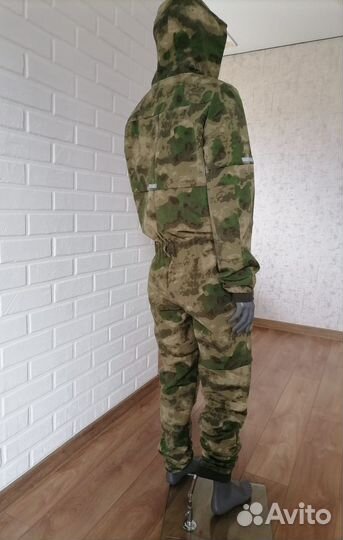 Комбинезон противоэнцефалитный