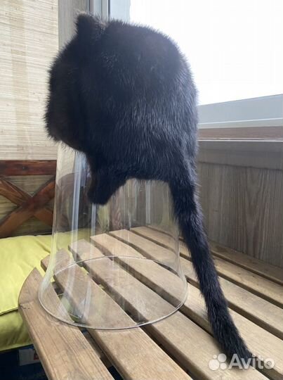 Норковая шапочка с ушками и хвостиком