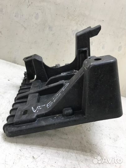 Полка аккумулятора Opel Meriva A