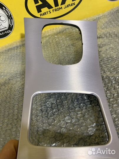 Центральная панель w203