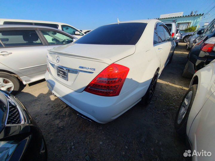 В разбор из Японии Mercedes Benz W221 M273 AMG