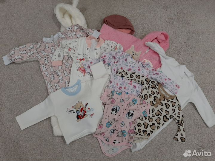 Вещи пакетом (35 штук) на девочку от 0 до 1 года