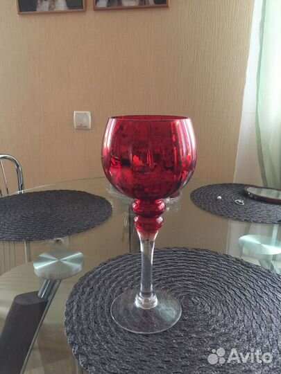 Продам комплект подсвечники и фруктовница